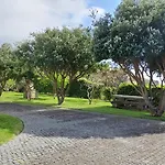 Retiro Camelias 1 * Lajes das Flores