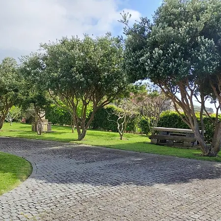 Retiro Camelias 1 * Lajes das Flores